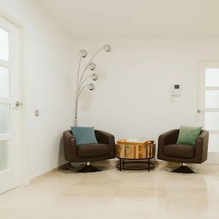 Villa Helene Tauro, Heated Pool, Wi-fi, Bbq