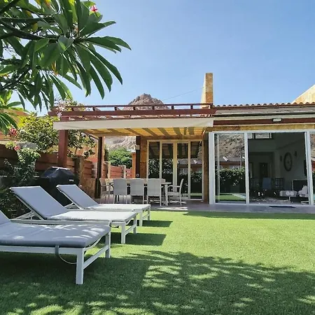 Helene Tauro, Heated Pool, Wi-fi, Bbq Villa